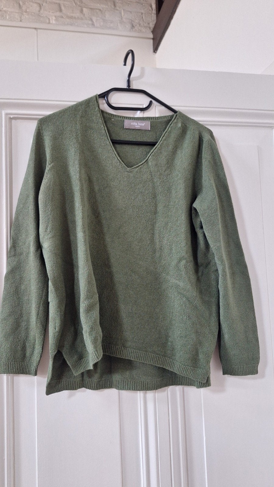 Groene trui met V-hals van Nina Loca Roma, Kleding | Dames, Ophalen of Verzenden, Zo goed als nieuw, Nina Loca Roma, Maat 36 (S)