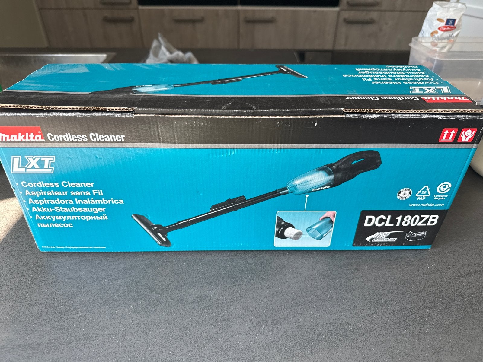 Makita DCL180ZB Accu Kruimeldief / Stofzuiger (Zonder Accu), Huis en Inrichting, Ophalen, Overige typen