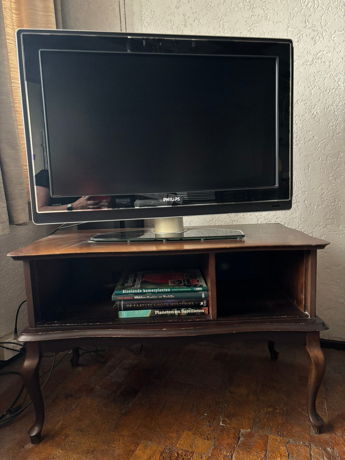 Vintage Queen Ann tv meubel, Ophalen, 50 tot 100 cm, Zo goed als nieuw, Minder dan 100 cm