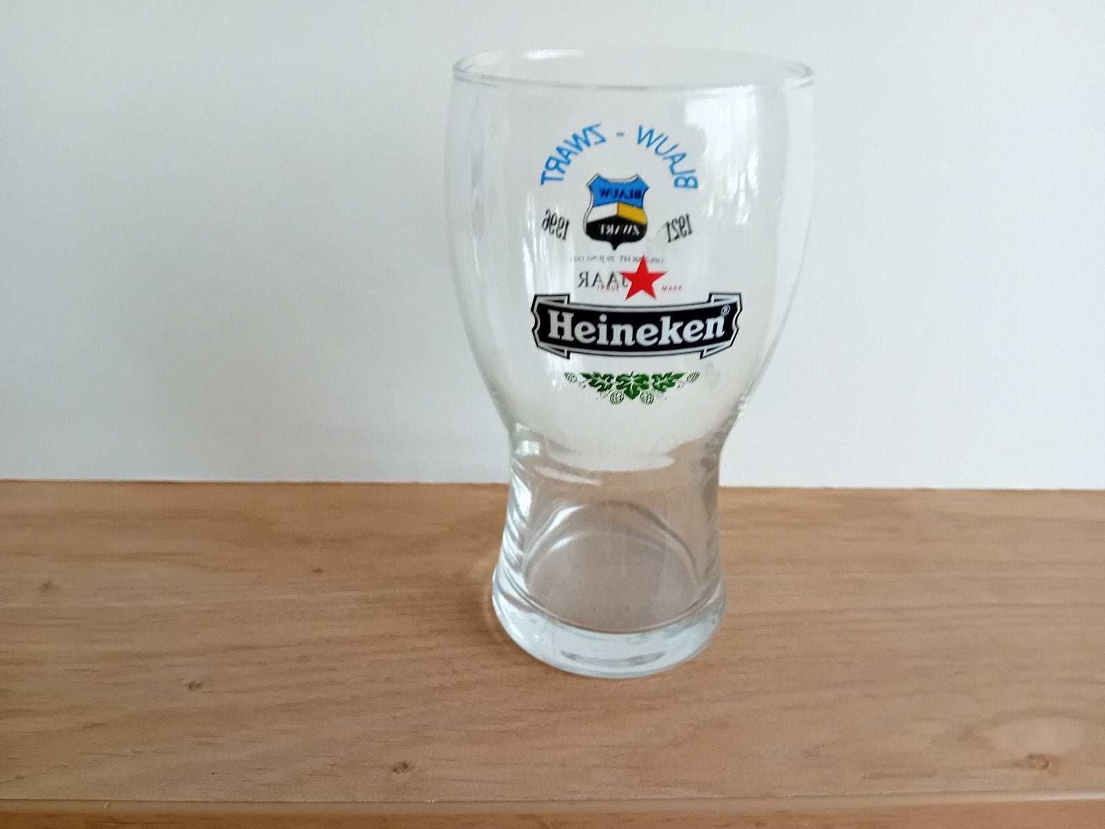 Heineken glas met achteropdruk, Ophalen of Verzenden, Zo goed als nieuw, Glas of Glazen, Heineken