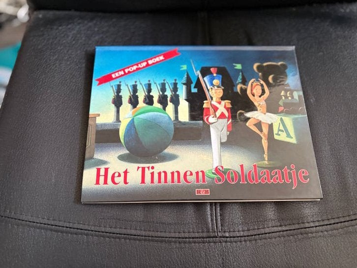Het Tinnen Soldaatje - Een Pop-Up Boek, Ophalen of Verzenden, Zo goed als nieuw, Uitklap-, Voel- of Ontdekboek, 3 tot 4 jaar