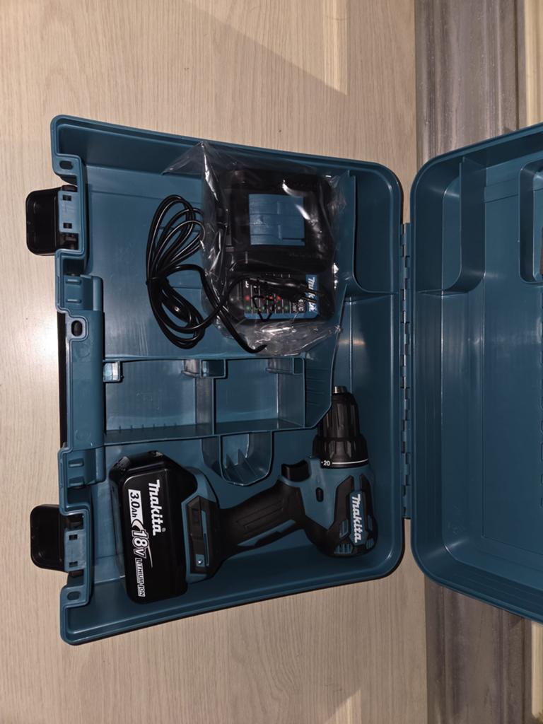 Makita DDF490WF Accuboormachine 18V 3.0Ah LXT, Doe-het-zelf en Verbouw, Gereedschap | Boormachines, Ophalen of Verzenden, Nieuw