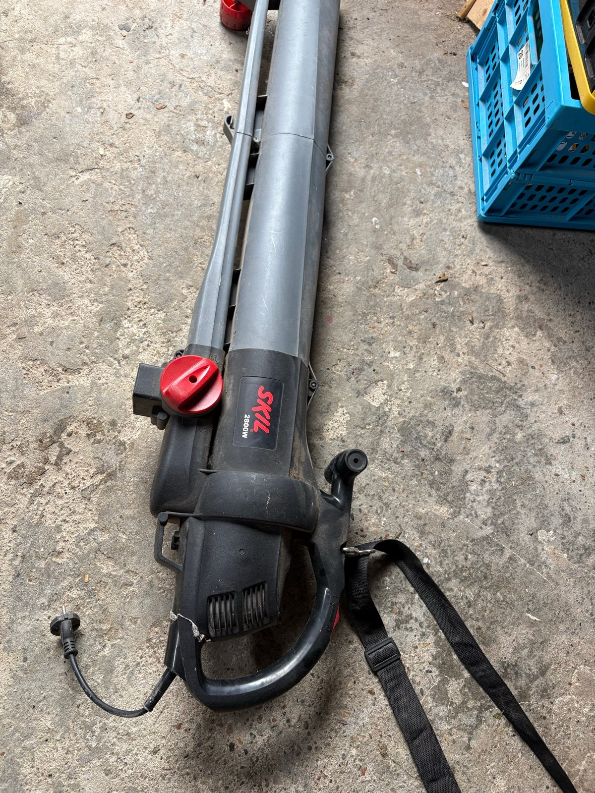 SKIL Bladblazer/Bladzuiger 2800W - Elektrisch, Tuin en Terras, Ophalen, Gebruikt, Met zuigfunctie, Handgedragen
