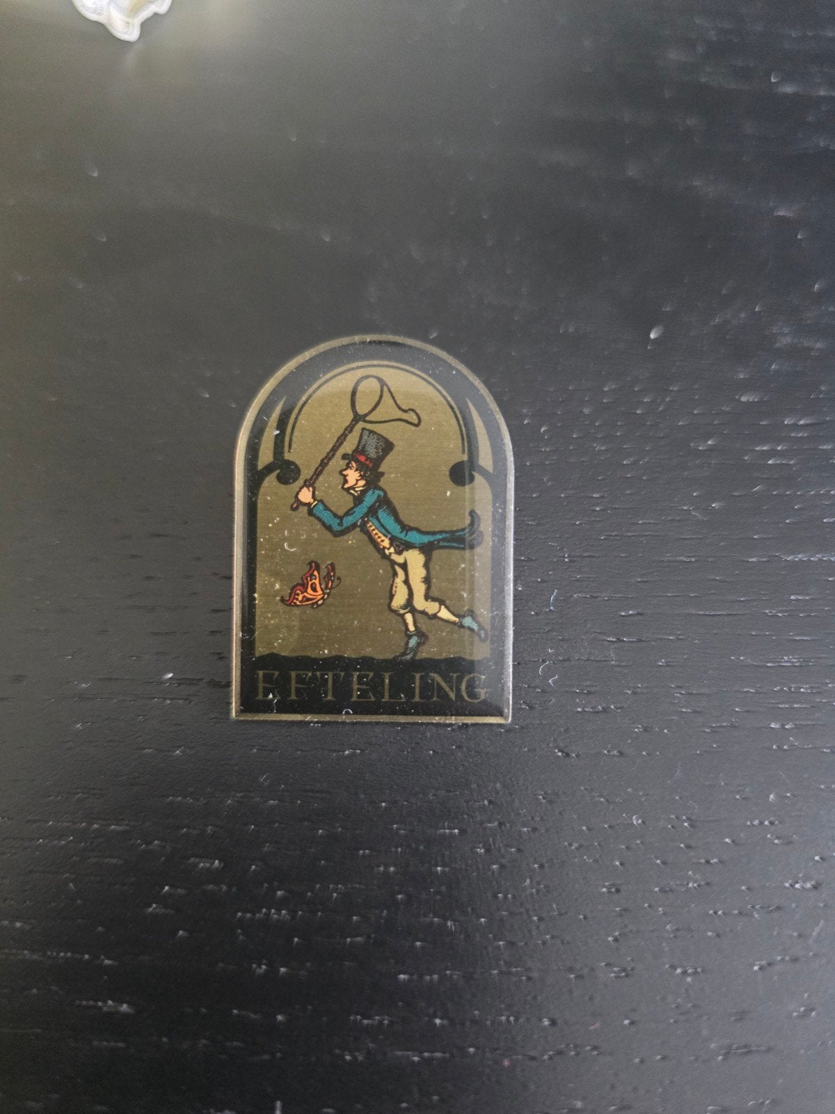 Efteling pin Smidje Prikkebeen - Vlinder vangen, Verzamelen, Efteling, Ophalen of Verzenden, Zo goed als nieuw, Button of Speldje