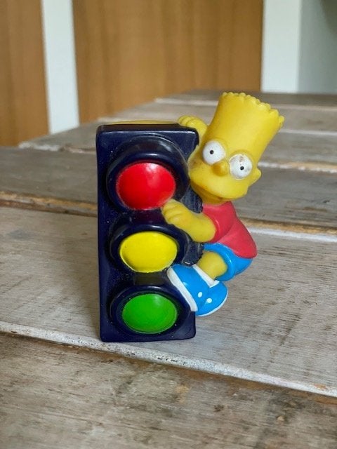 Plastic poppetje Bart Simpson met een stoplicht The Simpsons, Ophalen, Overige figuren, Zo goed als nieuw, Beeldje of Figuurtje