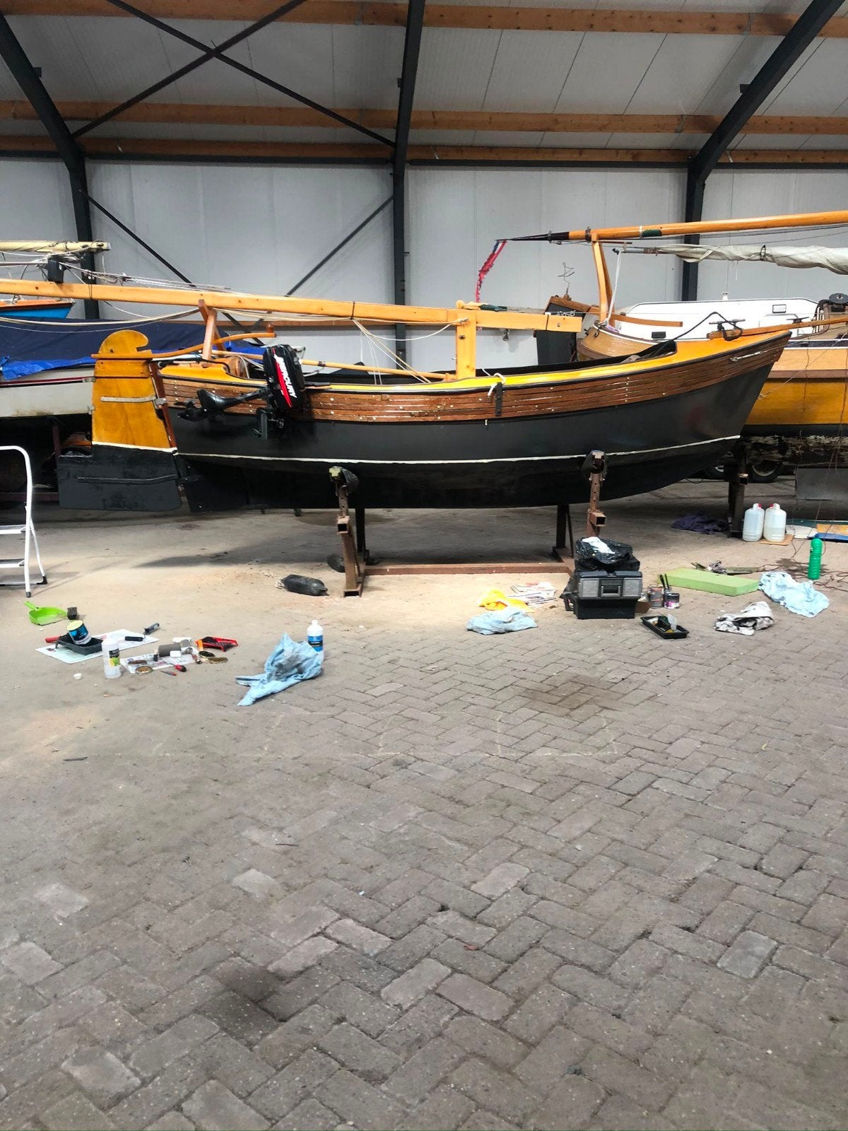 Foto 3 van Traditionele zeilboot - Klassieke houten zeilboot