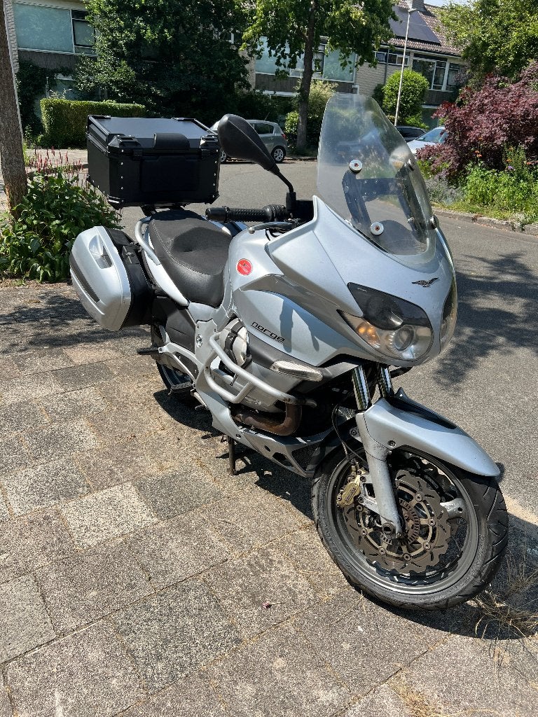 Moto Guzzi Norge 1200, LED Verlichting, 2 cilinders, Occasion, 1151 cc