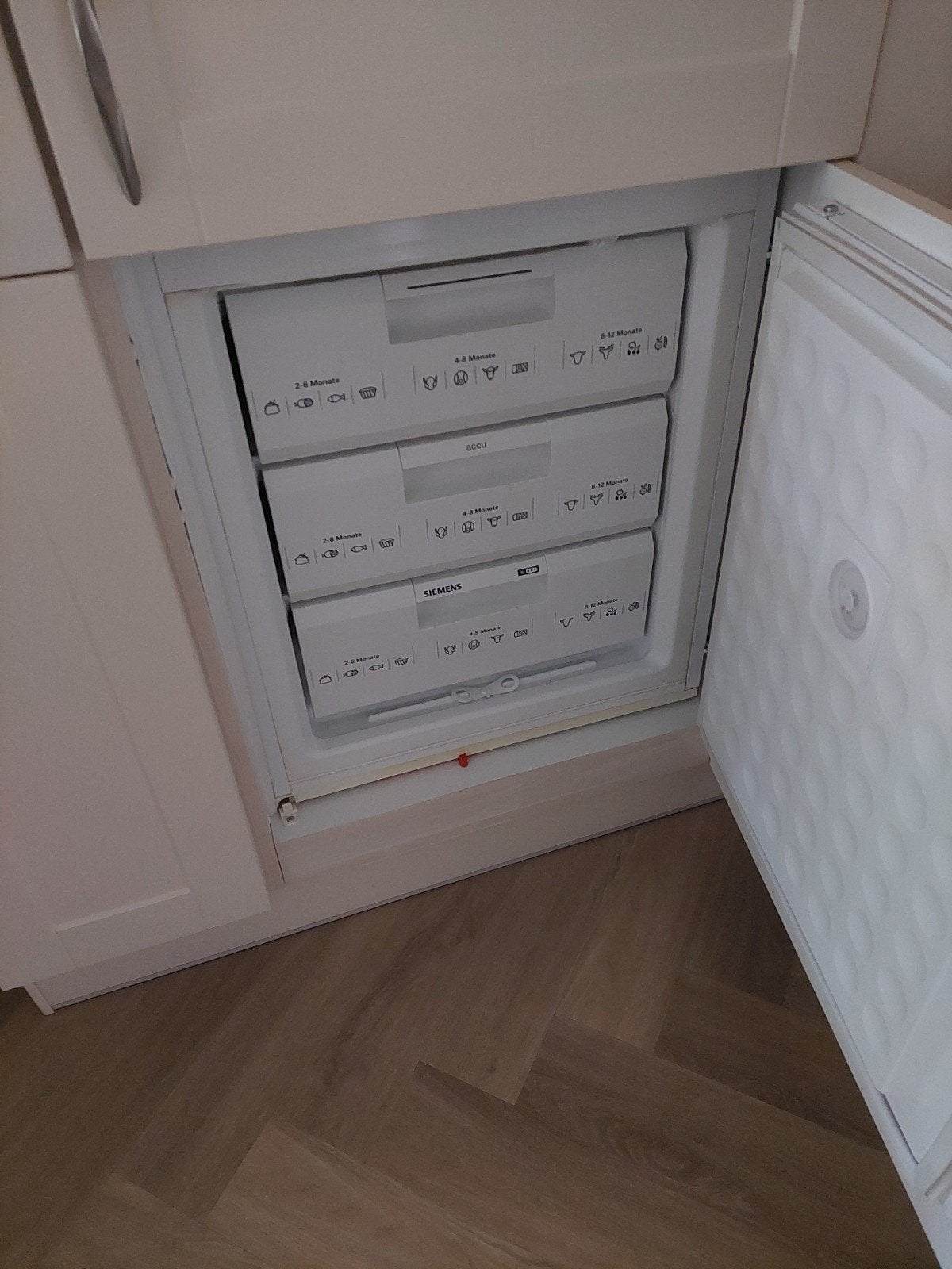 Complete keuken met inbouwapparatuur