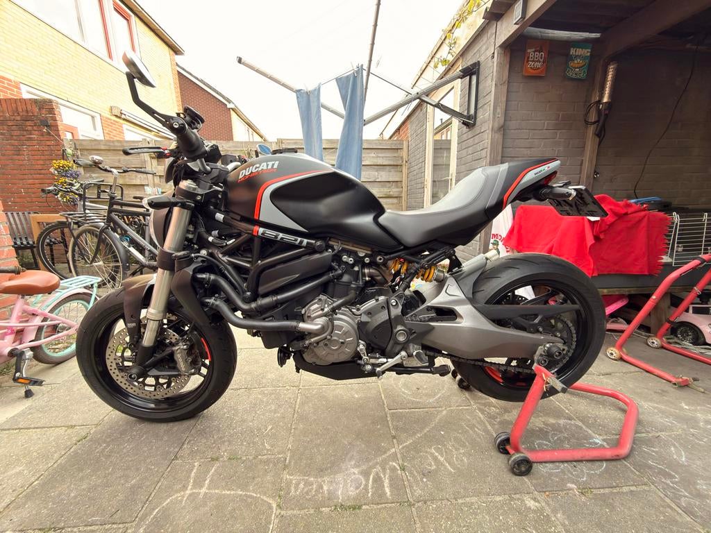 Ducati Monster 821 stealth Mivv gp pro, 2 cilinders, Motorrijbewijs A, Gebruikt, Particulier