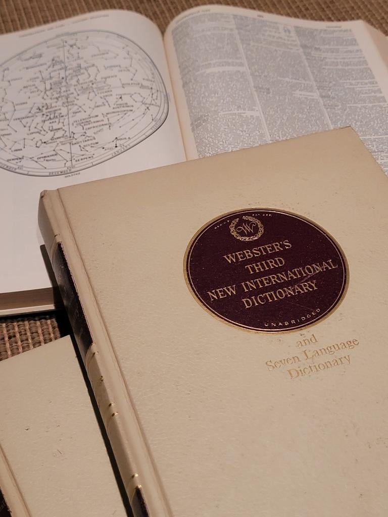 Webster's Third New International Dictionary (3 delen), Boeken, Ophalen of Verzenden, Gelezen, Overige uitgevers, Engels