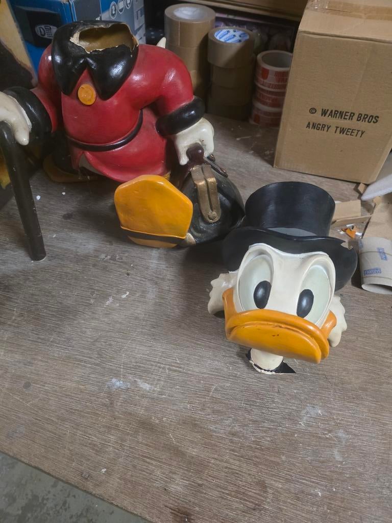 Dagobert Duck beeld (beschadigd), Ophalen, Gebruikt