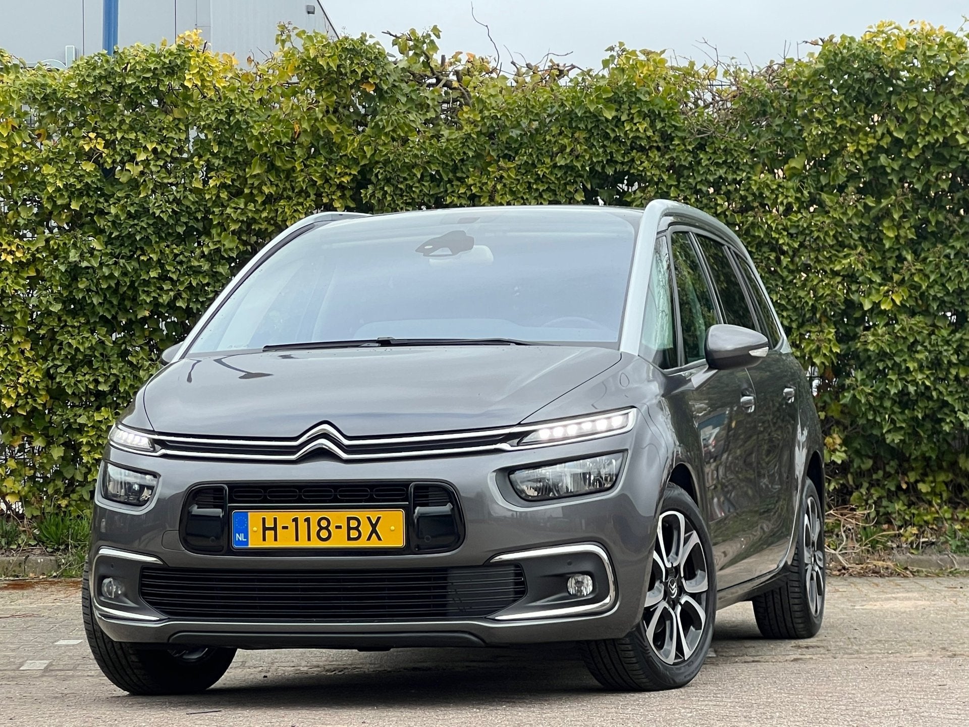 Citroen Grand C4 SpaceTourer 1.2 PureTech Business - Gris Pl, Auto's, Voorwielaandrijving, Stof, Gebruikt, 1199 cc