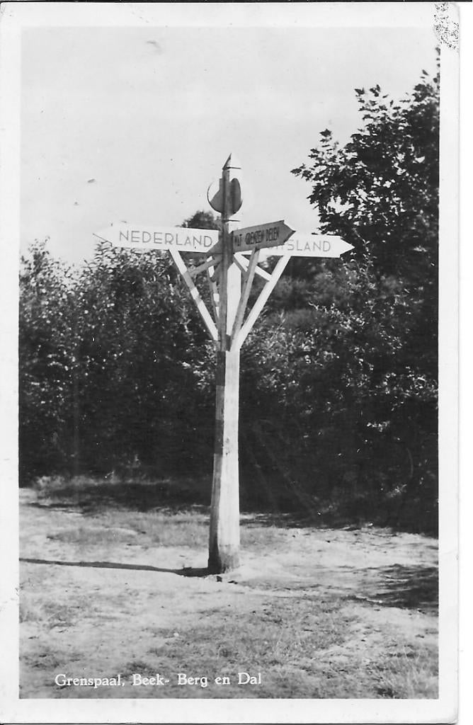 Grenspaal Beek Berg en Dal., Ophalen of Verzenden, 1940 tot 1960, Gelopen, Gelderland