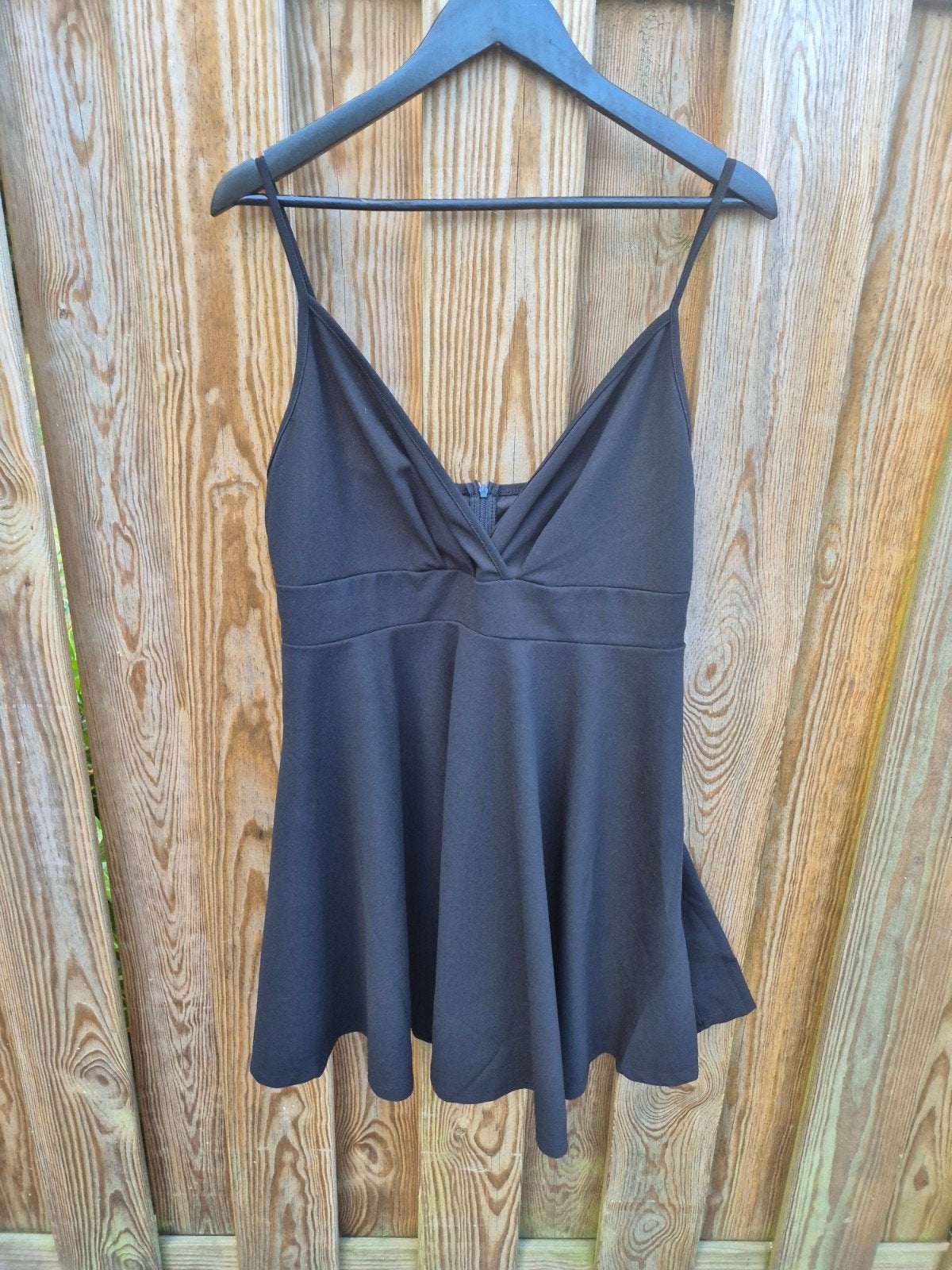 Zwart jurkje met spaghettibandjes - Maat XL, Kleding | Dames, Zwart, Maat 46/48 (XL) of groter, Ophalen of Verzenden, Zo goed als nieuw