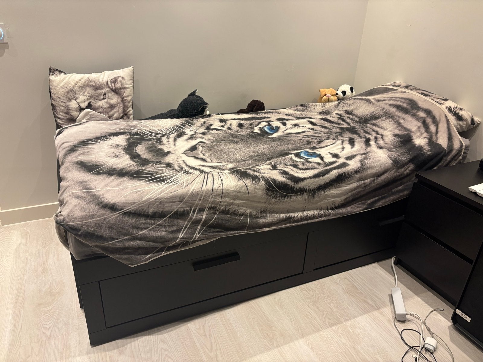Brimnes bed / 2-persoons slaapbank met 2 lades, Ophalen, Eenpersoons, Bruin, 80 cm