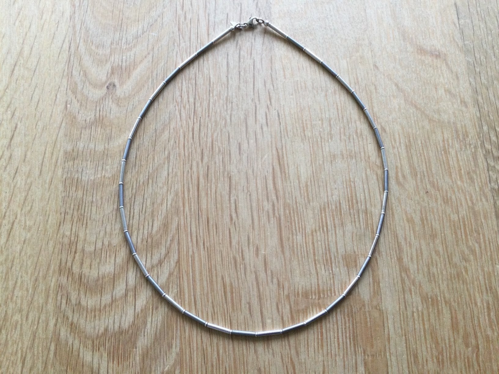 Ketting zilver en metalen staafjes., Ophalen of Verzenden, Zo goed als nieuw, Zilver, Overige materialen