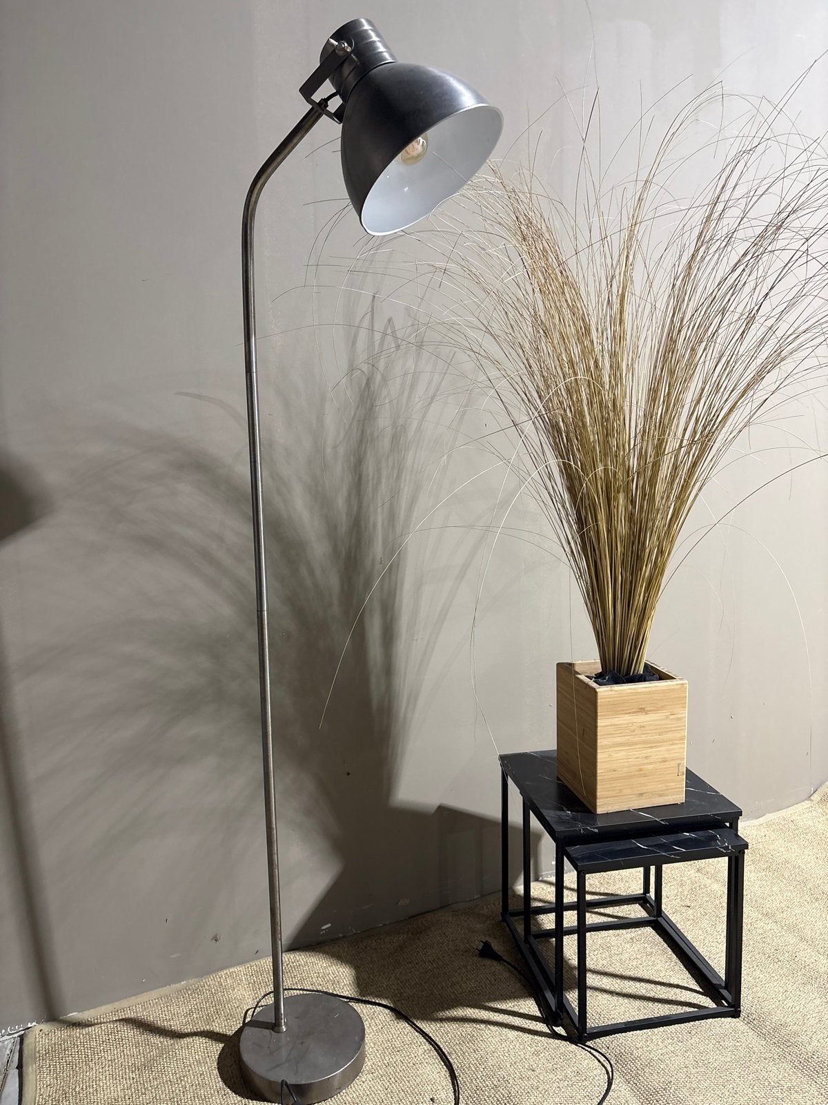 Stalen staande lamp met voetschakelaar, Ophalen, Gebruikt, ., .