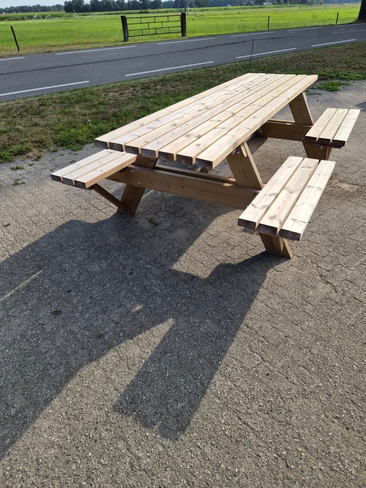Nieuwe 8-persoons picknicktafel - 2,50m x 1,70m, Ophalen, Nieuw, Rechthoekig, Hout