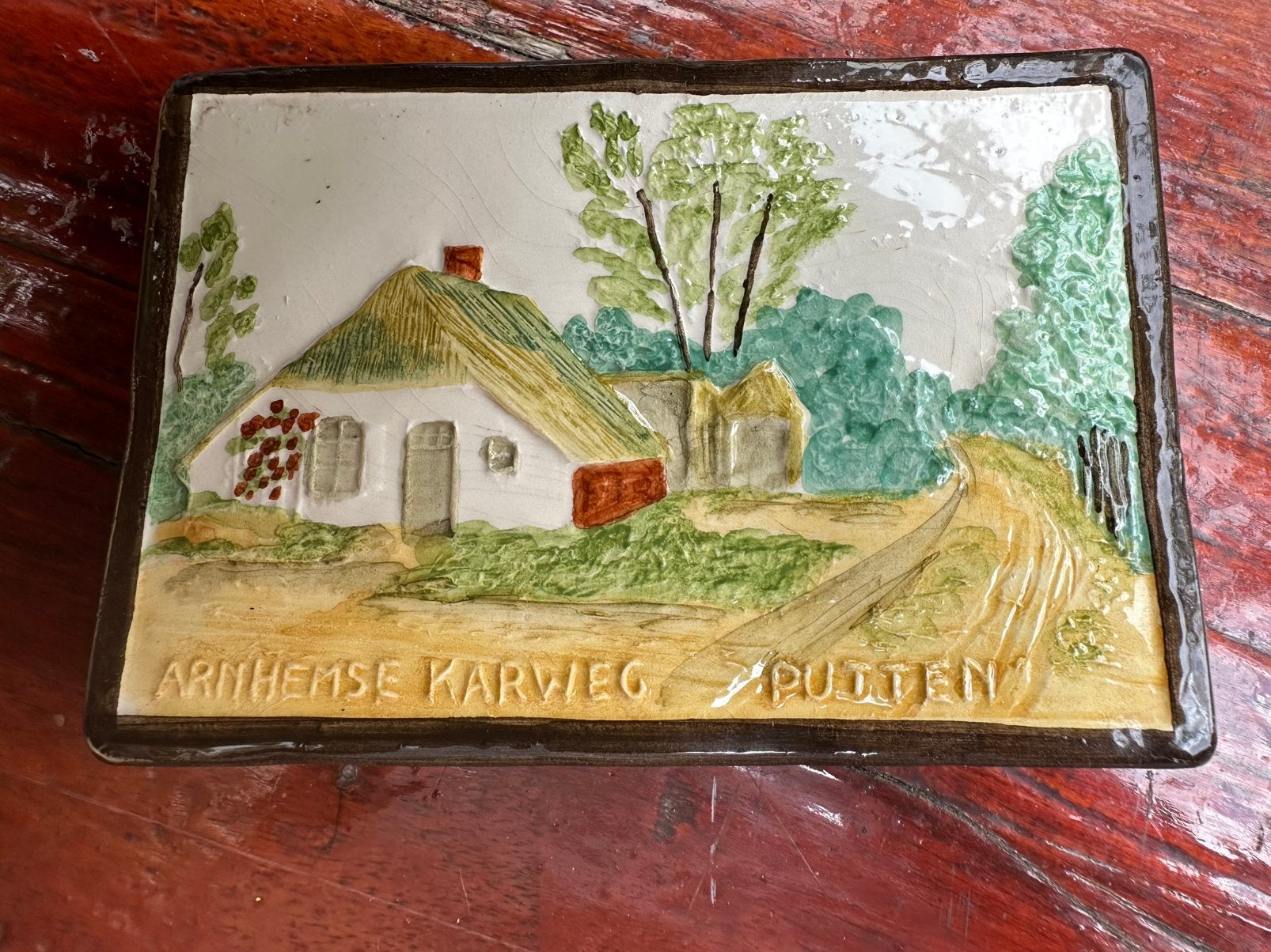 Vintage keramische reliëftegel Arnhemse Karweg Putten Veluwe, Ophalen of Verzenden