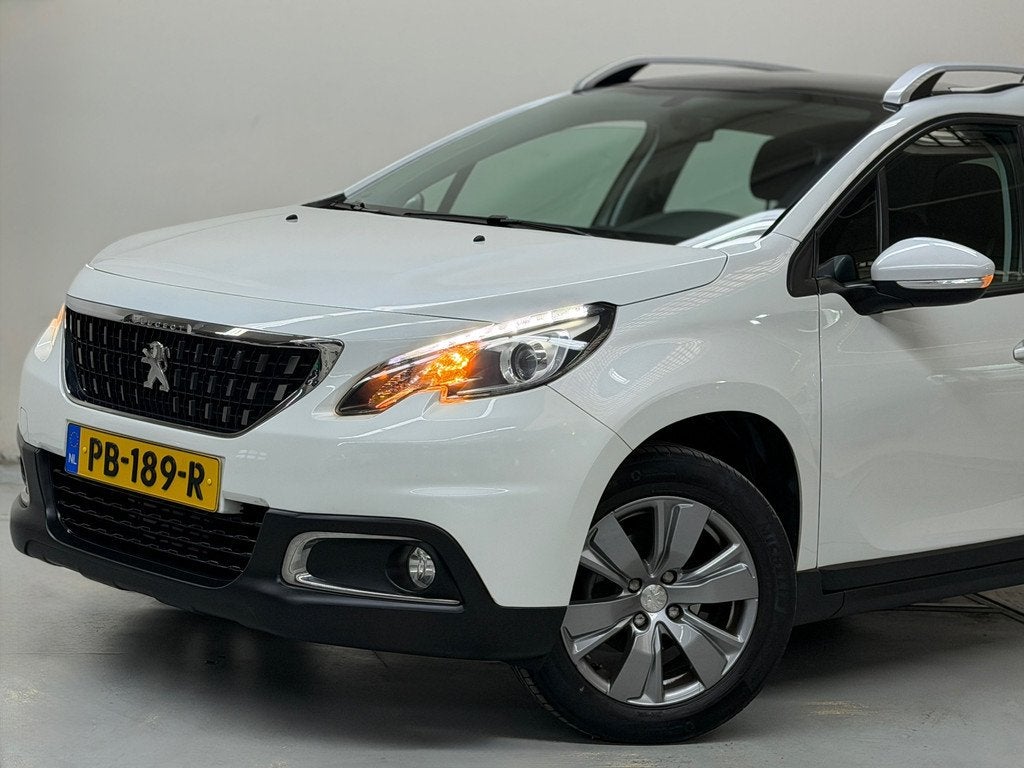 Peugeot 2008 1.2 PureTech Allure Automaat Pano Cruise, Auto's, 1199 cc, 82 pk, 770 kg, Bedrijf