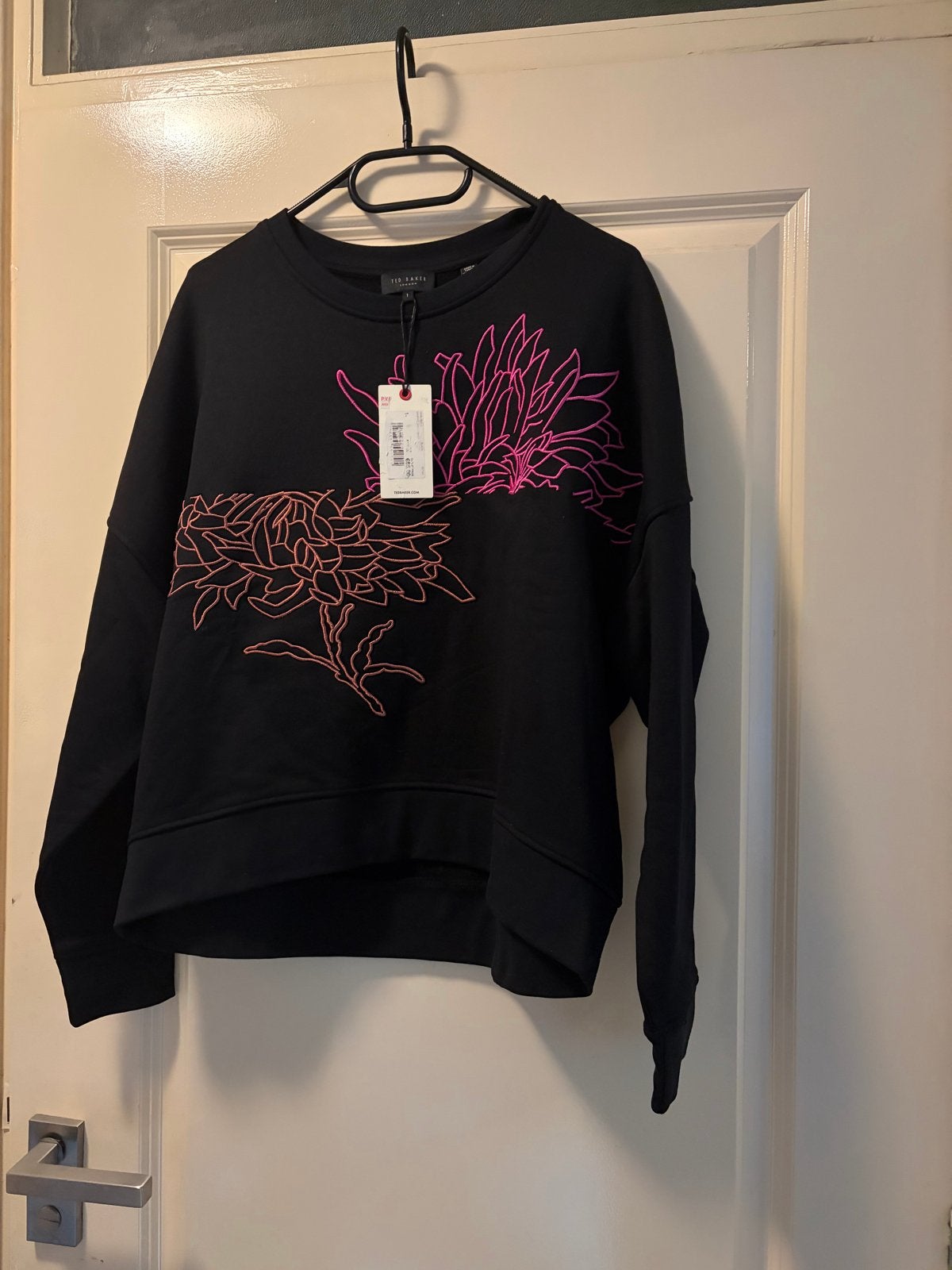 Ted Baker sweater met bloemenprint - Maat S, Verzenden, Nieuw, Maat 36 (S), Zwart