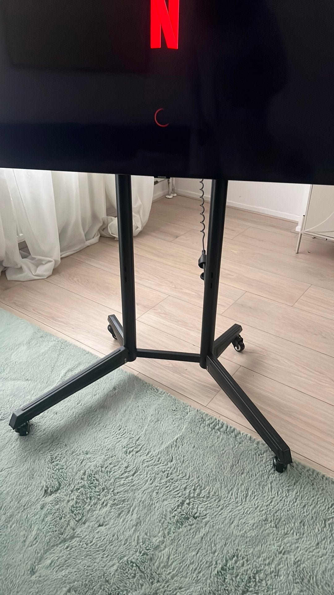 Tv standaard op wielen te koop, Ophalen, Zo goed als nieuw