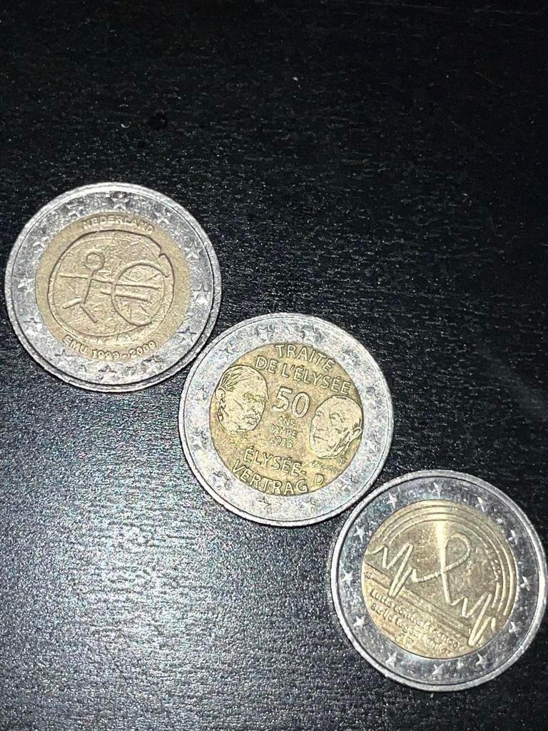 Set van 3 zeldzame 2 euro herdenkingsmunten, Postzegels en Munten, Munten | Europa | Euromunten, Ophalen of Verzenden, Overige landen