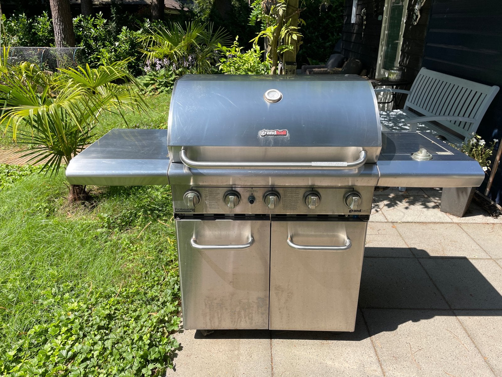 Grandhall Professional gasbarbecue met zijbrander, Ophalen, Gebruikt
