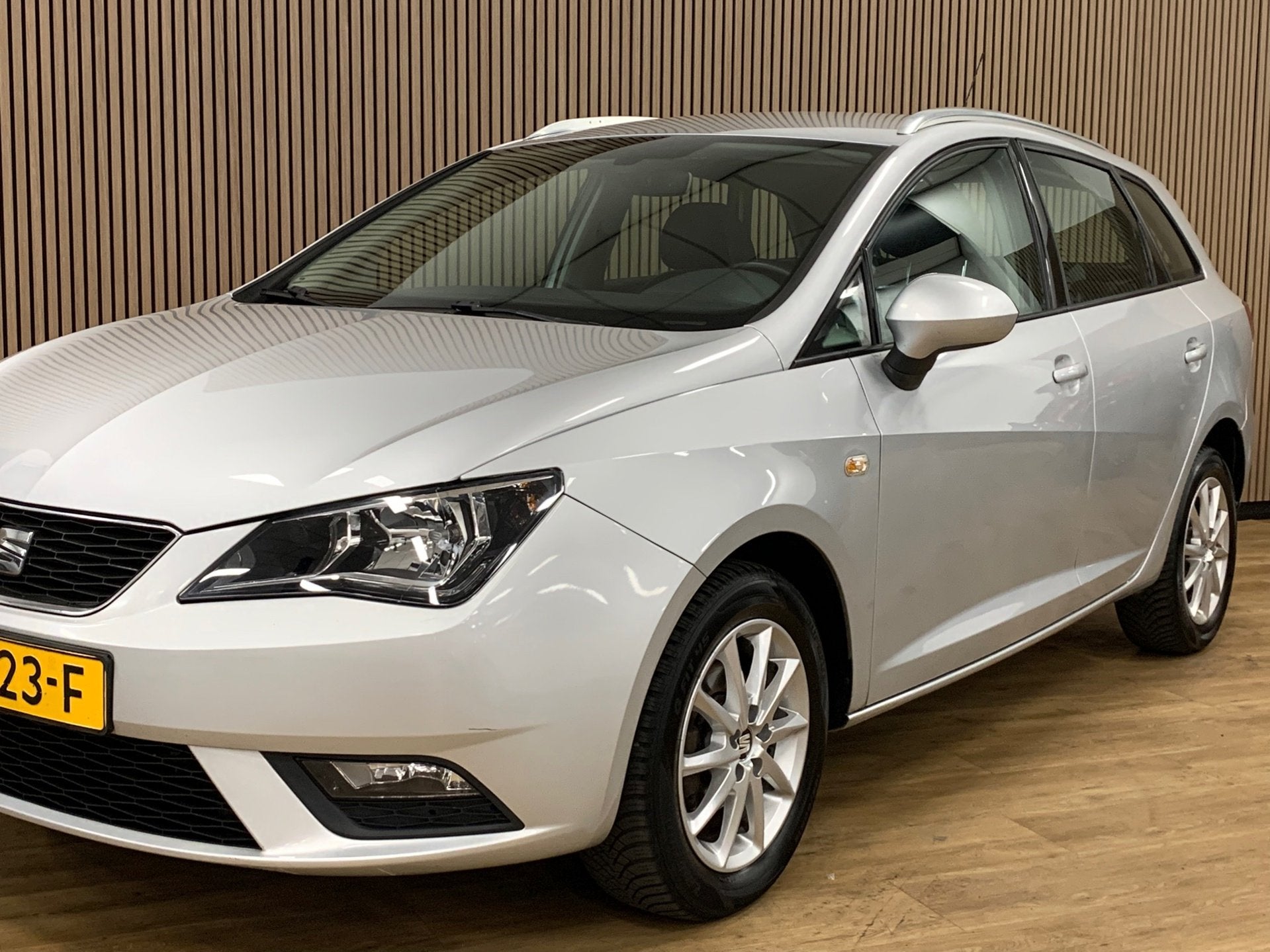 Seat Ibiza ST 1.0 EcoTSI Style Connect|Navigatie|Airco|, Auto's, Voorwielaandrijving, Dealer onderhouden, Stof, Automatische klimaatregeling