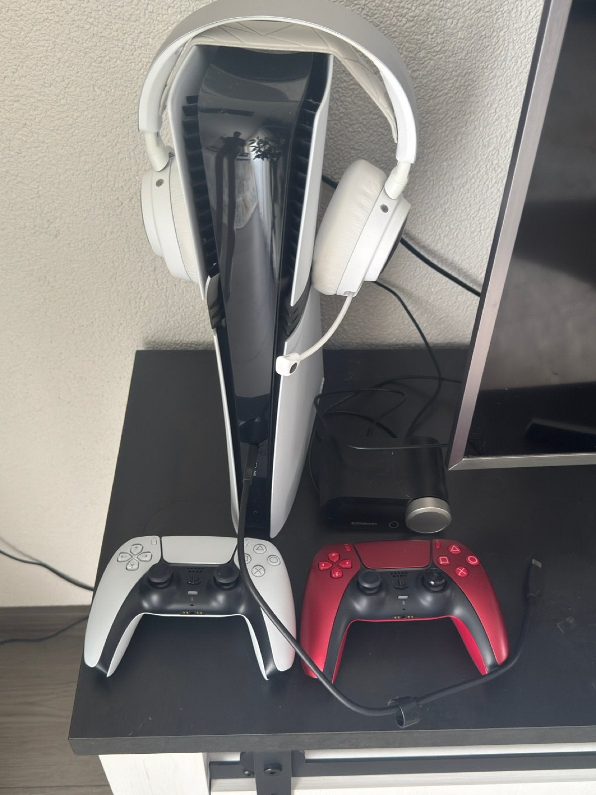 PlayStation 5 Pro  met controllers en headset, Ophalen of Verzenden, Zo goed als nieuw, Playstation 5