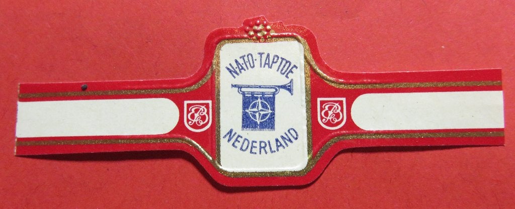 Reclamebandje NATO Taptoe Nederland, Verzenden, Gebruikt, Sigarenbandjes