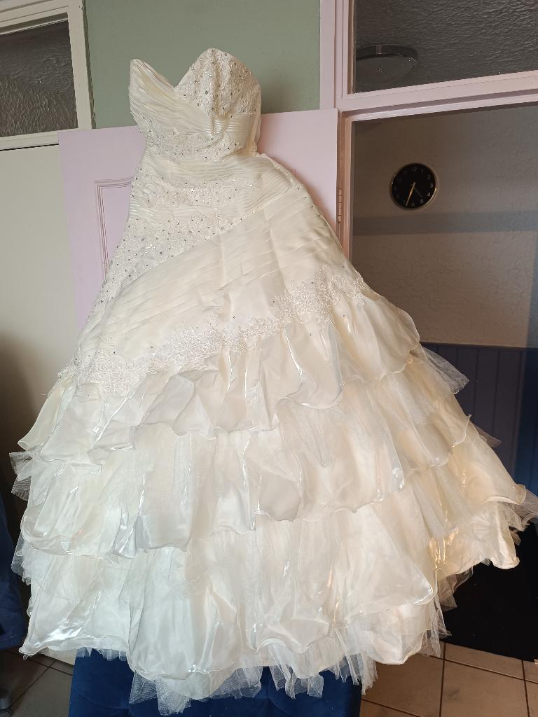 Wedding dress size 48, Kleding | Dames, Trouwjurk, Beige, Ophalen of Verzenden, Onbekend
