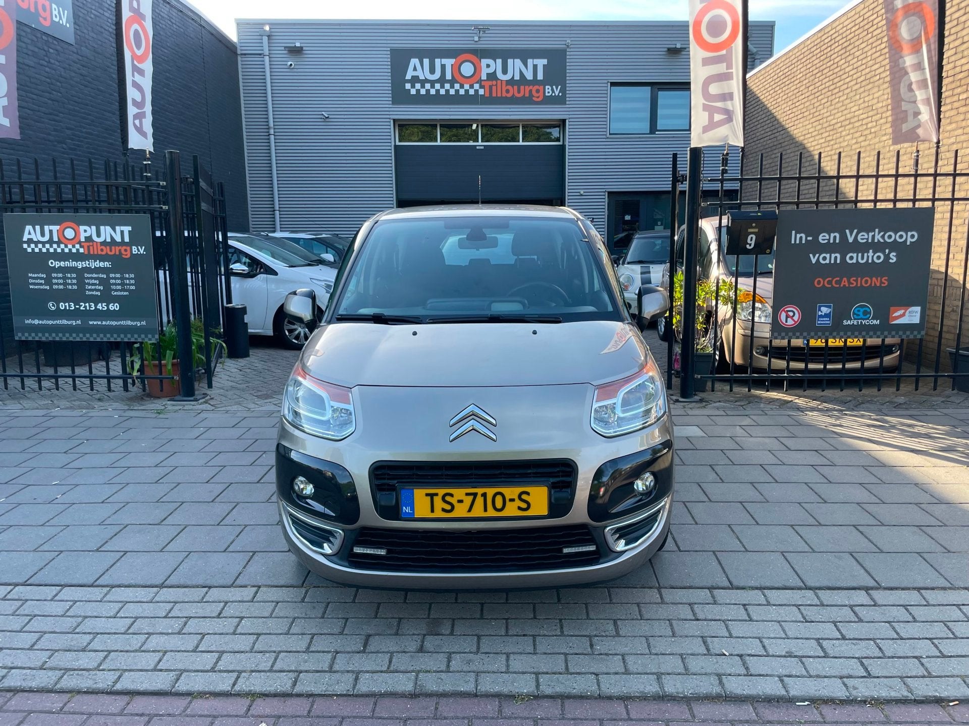 Citroen C3 Picasso 1.4 VTi Exclusive Airco Navi PDC NAP APK, Auto's, Voorwielaandrijving, 15 km/l, Gebruikt, Bruin