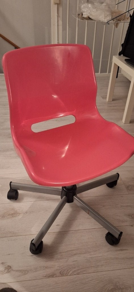 IKEA SNILLE Bureaustoel Roze - Draaistoel op Wieltjes, Ophalen, Zo goed als nieuw, Roze, Balstoel