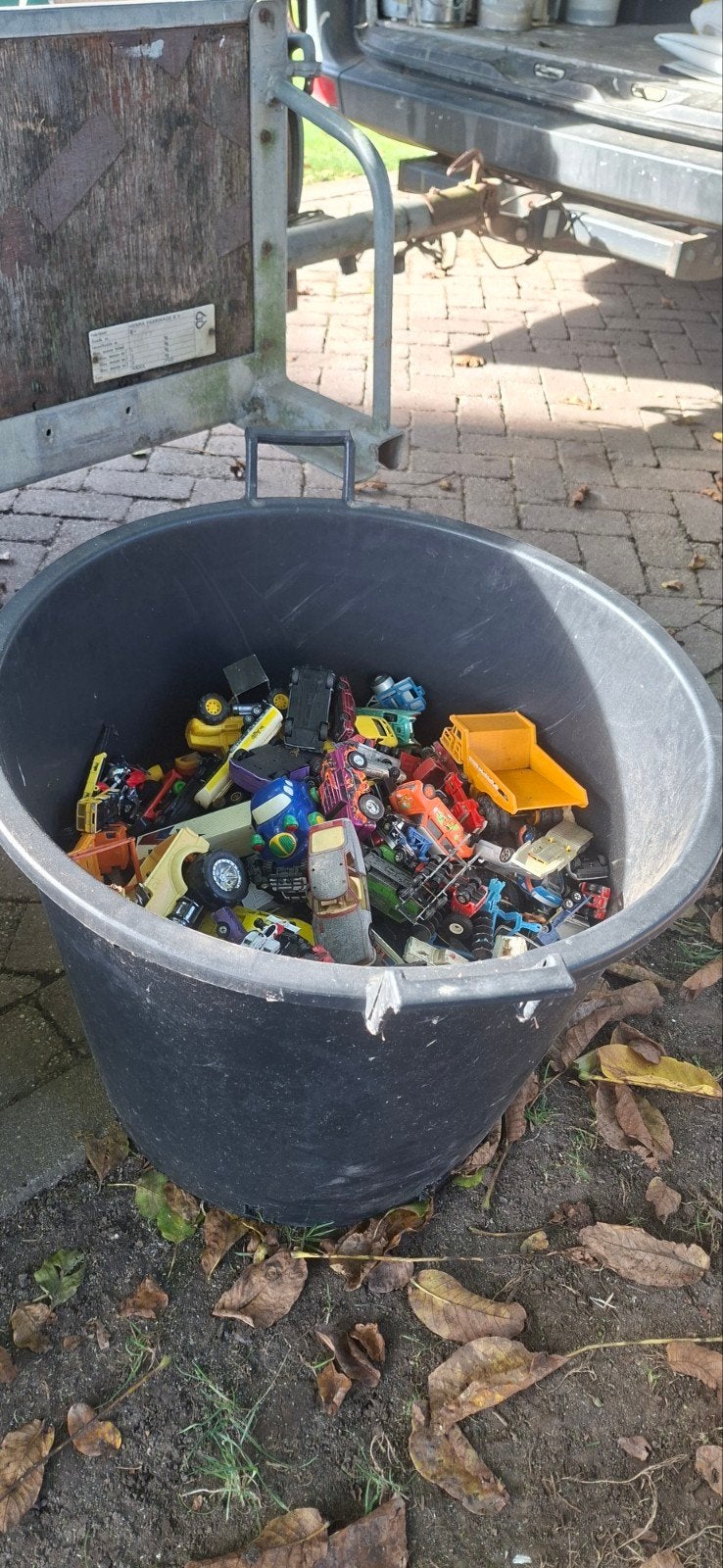speelgoed auto's, Ophalen
