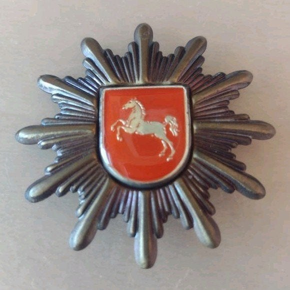 Politie petembleem Nedersaksen Duitsland, Ophalen of Verzenden, Overige soorten, Duitsland, Embleem of Badge