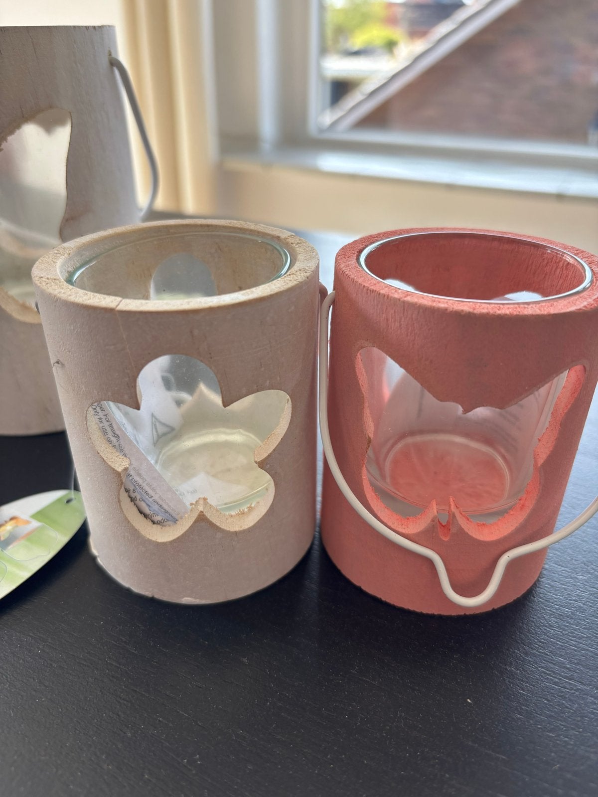 Leuke waxinelichthouders met vlinder en bloem design, Ophalen of Verzenden, Nieuw, Hout, Kandelaar