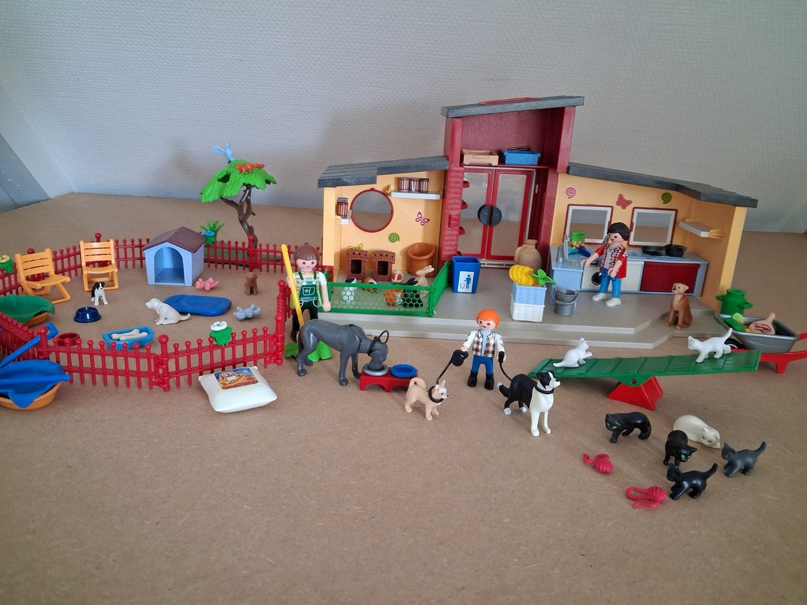Playmobil Dierenartspraktijk 9275 (variatie), Kinderen en Baby's, Speelgoed | Playmobil, Gebruikt, Gebouw, Complete set, Ophalen of Verzenden