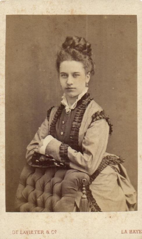 CDV - de Lavieter ( 2) - Willemstraat - Den Haag, Gebruikt, Foto, Klederdracht, Ophalen of Verzenden