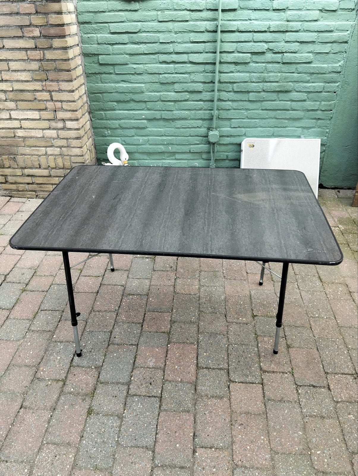Verstelbare grijze tuintafel, Tuin en Terras, Tuintafels, Ophalen of Verzenden, Gebruikt, Rechthoekig, Overige materialen