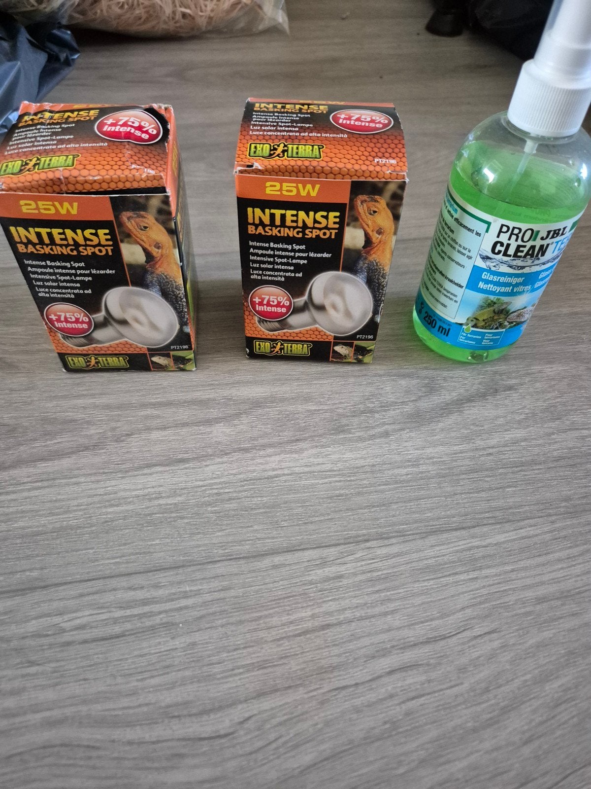 2 x 25 watt lamp plus cleaner., Ophalen of Verzenden, Verlichting
