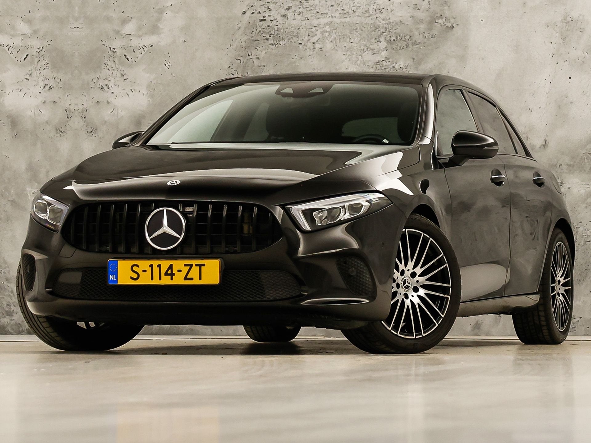 Mercedes-Benz A-Klasse 200 AMG Sport 163Pk Automaat (PANORAM