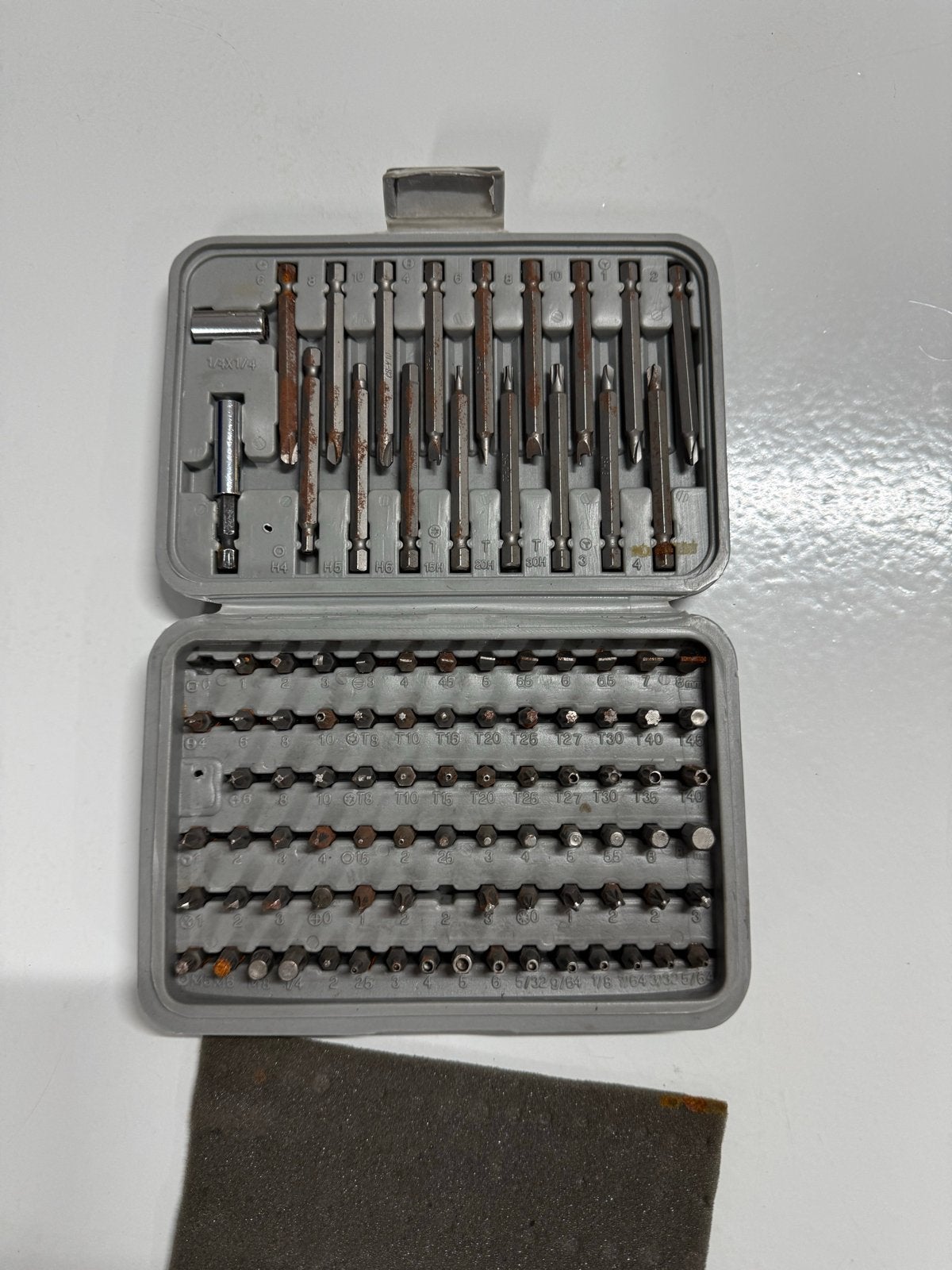 Uitgebreide Bitset met Diverse Schroefbits en Adapters, Ophalen of Verzenden, Gebruikt, Bitset, Overige merken