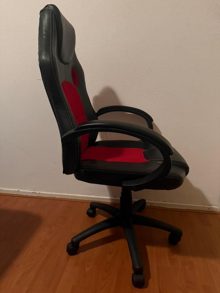 Bureaustoel/gamestoel, Ophalen, Gaming bureaustoel, Gebruikt, Zwart