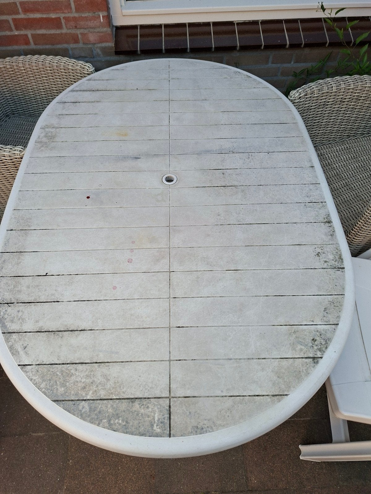 Tuintafel, Tuin en Terras, Ophalen, Gebruikt, Ovaal, Kunststof