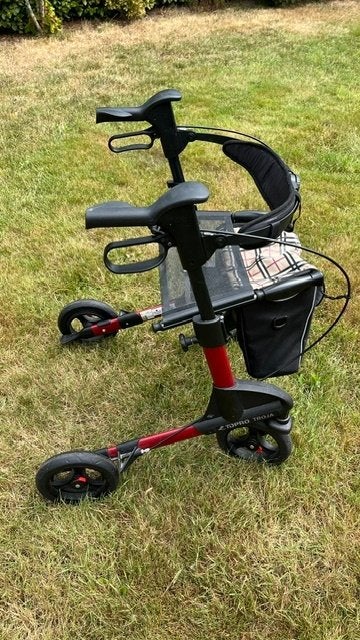 te koop: Topro Troja rollator, Diversen, Rollators, Gebruikt, Lichtgewicht, Opvouwbaar, Ophalen