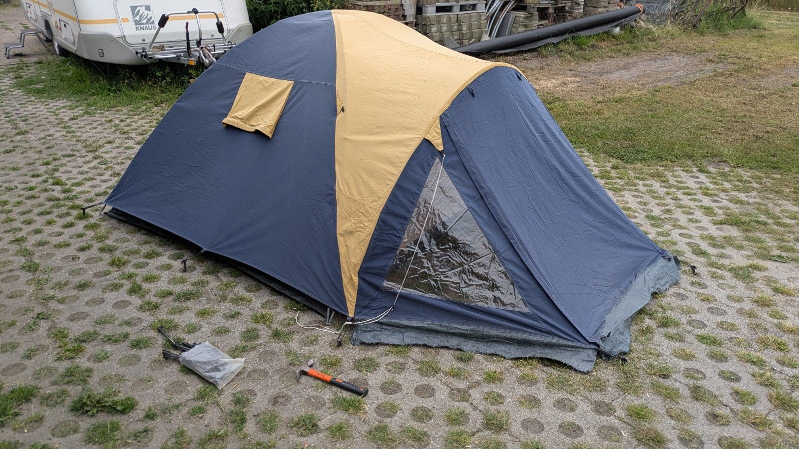 Ruime koepeltent voor 4 personen - Ideaal voor kamperen, Ophalen, Gebruikt, Tot en met 3