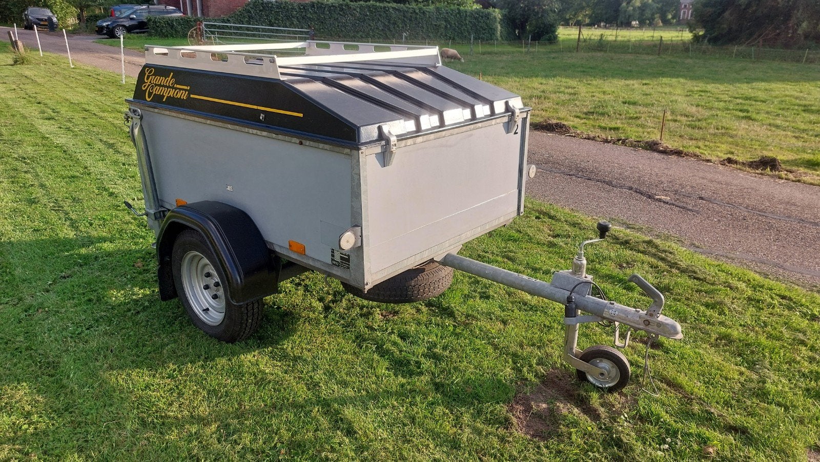 te koop bagagewagen  saris grande champignon, Ophalen