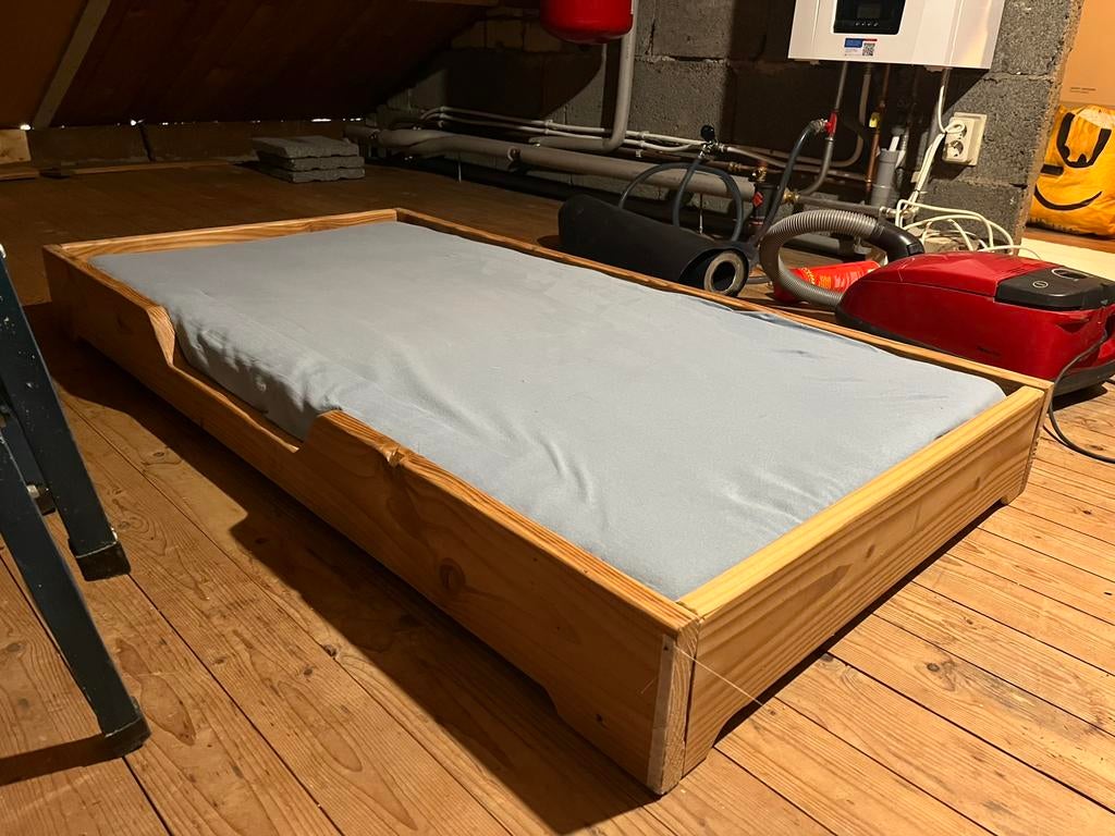 Kindermatras (Prolana) inclusief handgemaakt bedframe, Ophalen, Eenpersoons, 190 cm of minder, Zo goed als nieuw