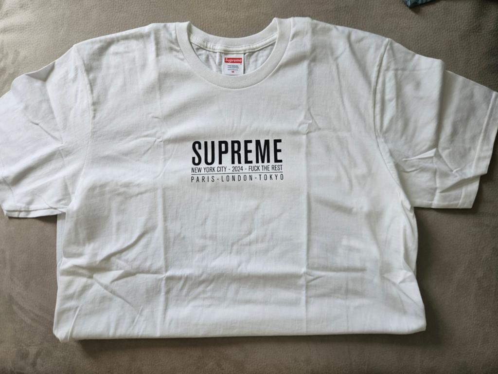 Originele witte Supreme t- shirt maat M, deadstock, Maat 48/50 (M), Wit, Nieuw, Ophalen of Verzenden